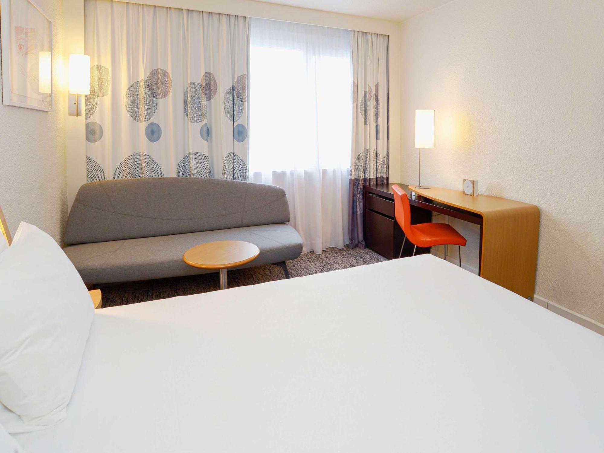 Novotel Toulouse Purpan Aéroport Esterno foto